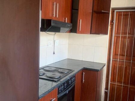 1 Bedroom Garden Cottage in Ottawa