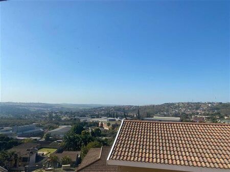 2 Bedroom Apartment in Lotusville