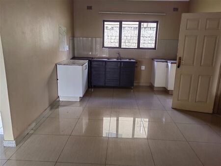 3 Bedroom Apartment in Lotusville