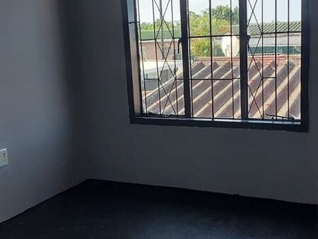 2 Bedroom Flat in Trenance Park