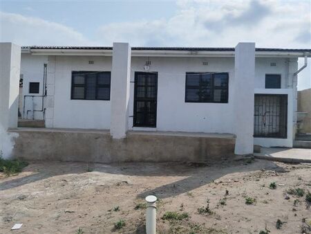 3 Bedroom House in Trenance Park