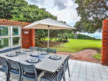 5 Bedroom House in Westbrook