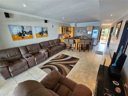 3 Bedroom Apartment in La Mercy