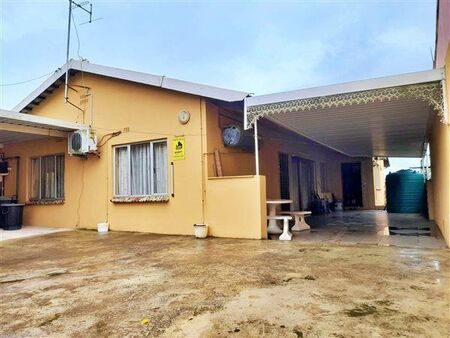 5 Bedroom House in Watsonia