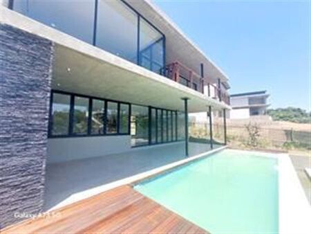 4 Bedroom House in Palm Lakes Estate