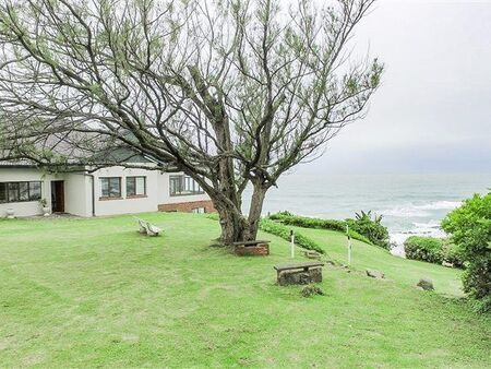 6 Bedroom House in Salt Rock