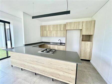 3 Bedroom Cluster in Sheffield Beach