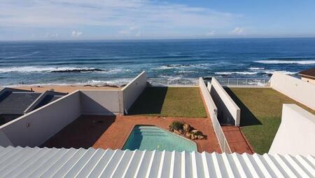 3 Bedroom Apartment in Shakas Rock