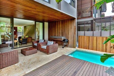 3 Bedroom Duplex in Zimbali Estate