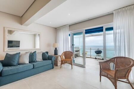 3 Bedroom Apartment in Shakas Rock