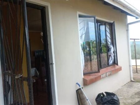 2 Bedroom House in Shakaskraal