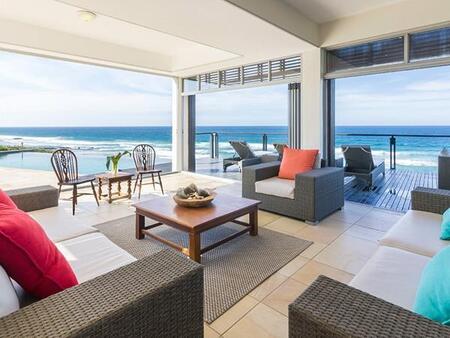 5 Bedroom House in Salt Rock