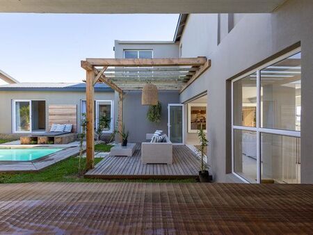 4 Bedroom House in Whale Rock Heights