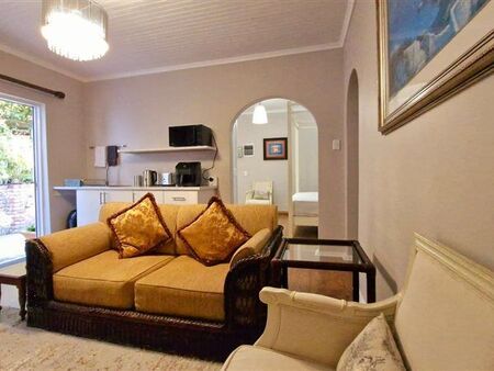 1 Bedroom Apartment in Glen Barrie