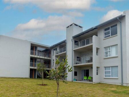 3 Bedroom Apartment in George Central