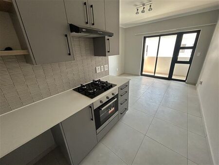 2 Bedroom Apartment in Table View