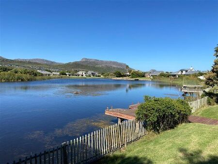 3 Bedroom House in Noordhoek