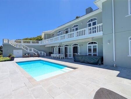 5 Bedroom House in Scott Estate