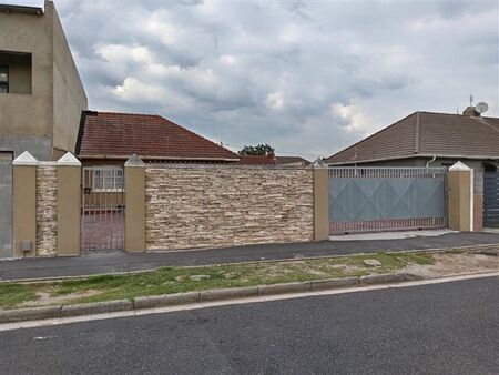 3 Bedroom House in Athlone