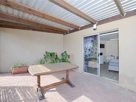 1 Bedroom Flat in Ridgeworth