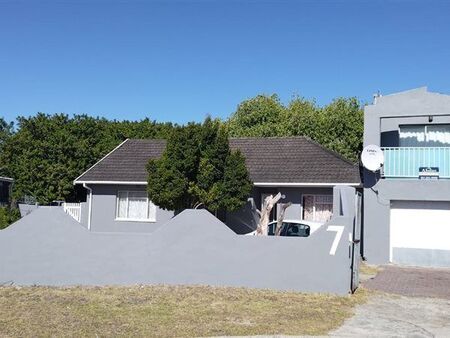 1 Bedroom Apartment in Belhar