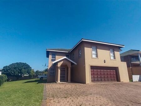 2 Bedroom House in Sunningdale