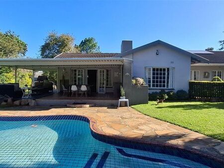 3 Bedroom House in Waterfall