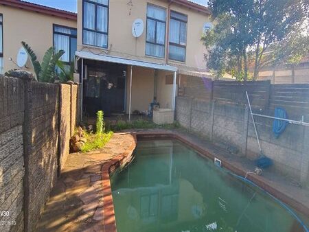 2 Bedroom Townhouse in Woodhaven