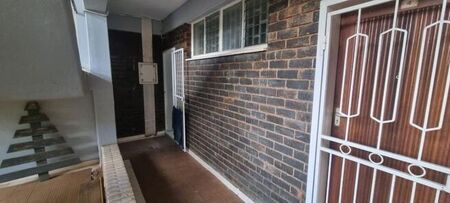 2 Bedroom apartment to rent in Adamayview, Klerksdorp