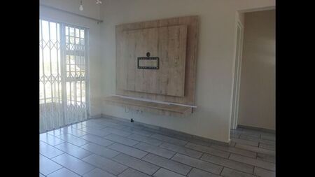 2 Bedroom apartment to rent in Manaba Beach, Margate
