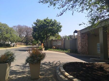 1 Bedroom Apartment in Bryanston