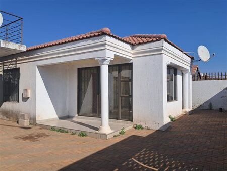 3 Bedroom House in Protea Glen