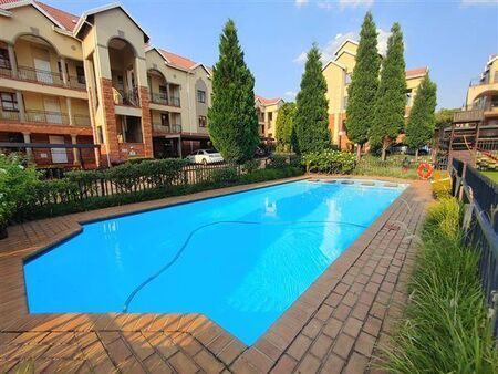 3 Bedroom Apartment in Bryanston