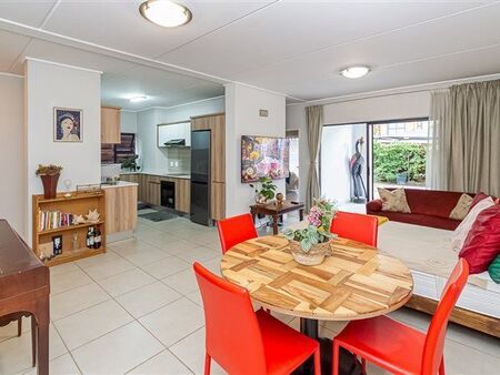 3 Bedroom Apartment in Linbro Park