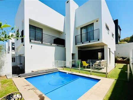 4 Bedroom House in Bryanston