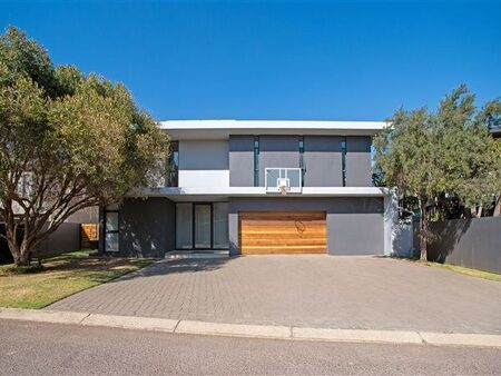 5 Bedroom House in Glen Marais