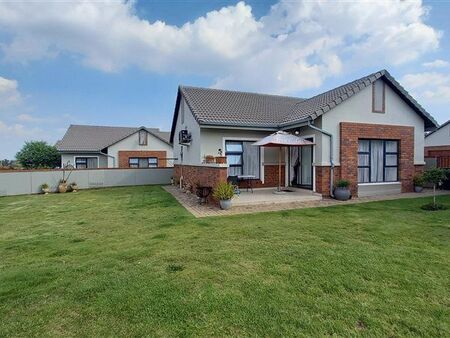 2 Bedroom Townhouse in Meyersdal