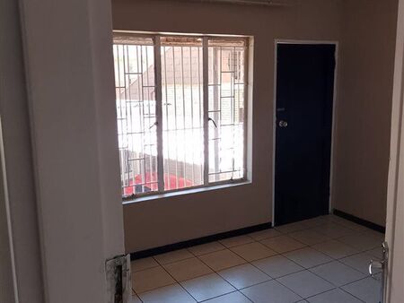 3 Bedroom Apartment in Laudium