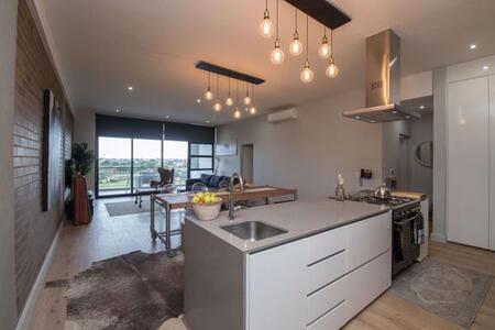 2 Bedroom Apartment in Midstream Estate