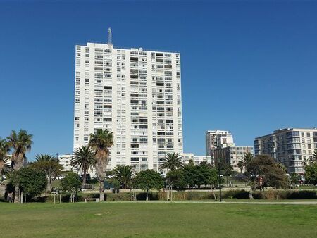 1 Bedroom Apartment in Summerstrand
