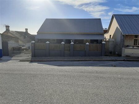 3 Bedroom House in North End