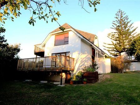 2 Bedroom House in St Francis Bay