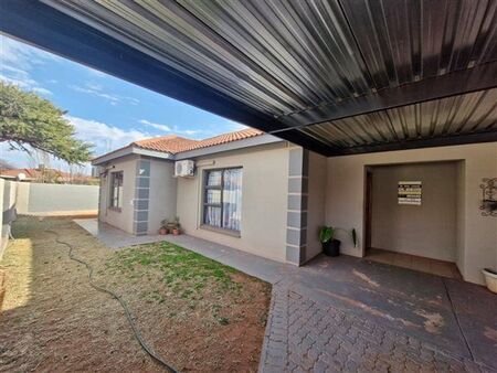 3 Bedroom House in Kathu