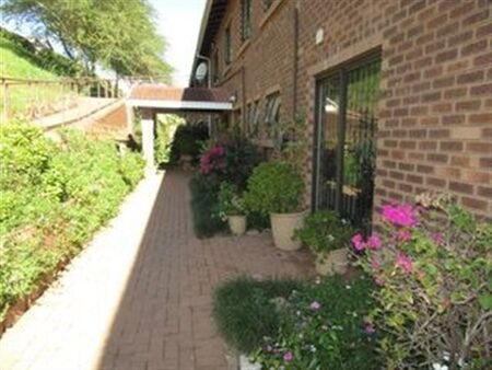 1 Bedroom Apartment in Freeland Park