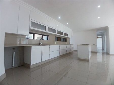 4 Bedroom House in Veld En Vlei