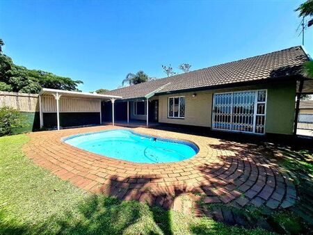 3 Bedroom Townhouse in Amanzimtoti
