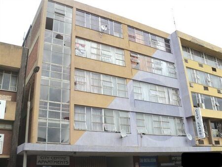 1 Bedroom Apartment in Roodepoort Central