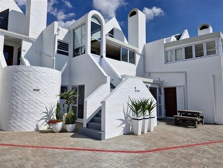 2 Bedroom Apartment in Dwarskersbos