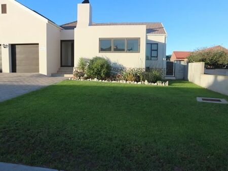 3 Bedroom House in Myburgh Park