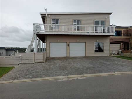 3 Bedroom House in Seemeeu Park